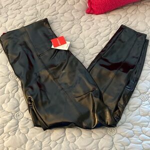 Spanx 1x faux patent leather leggings